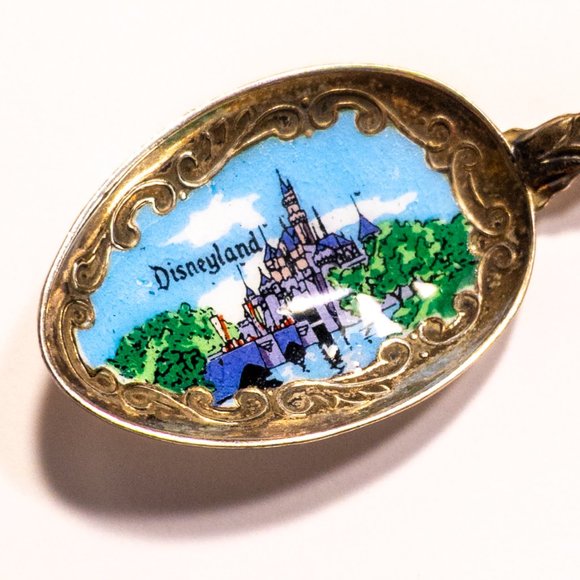 Vintage Disneyland Souvenir Spoon Sleeping Beauty Castle Vintage Princess Merch - Picture 3 of 4